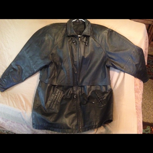 Vintage Jackets & Blazers - Vintage mid length leather jacket !
